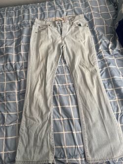 Levi’s Light Wash Bootcut Jeans