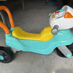 Keiki Vtech 3-in-1 Step & Roll Motorbike
