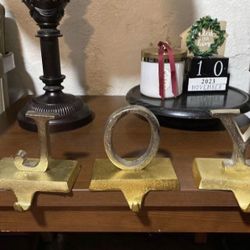 J O Y Stocking Holders