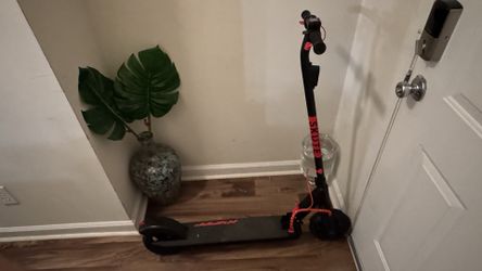 Electronic scooter