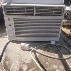 Frigidaire Air Conditioner 