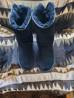 Boots Women Size 9