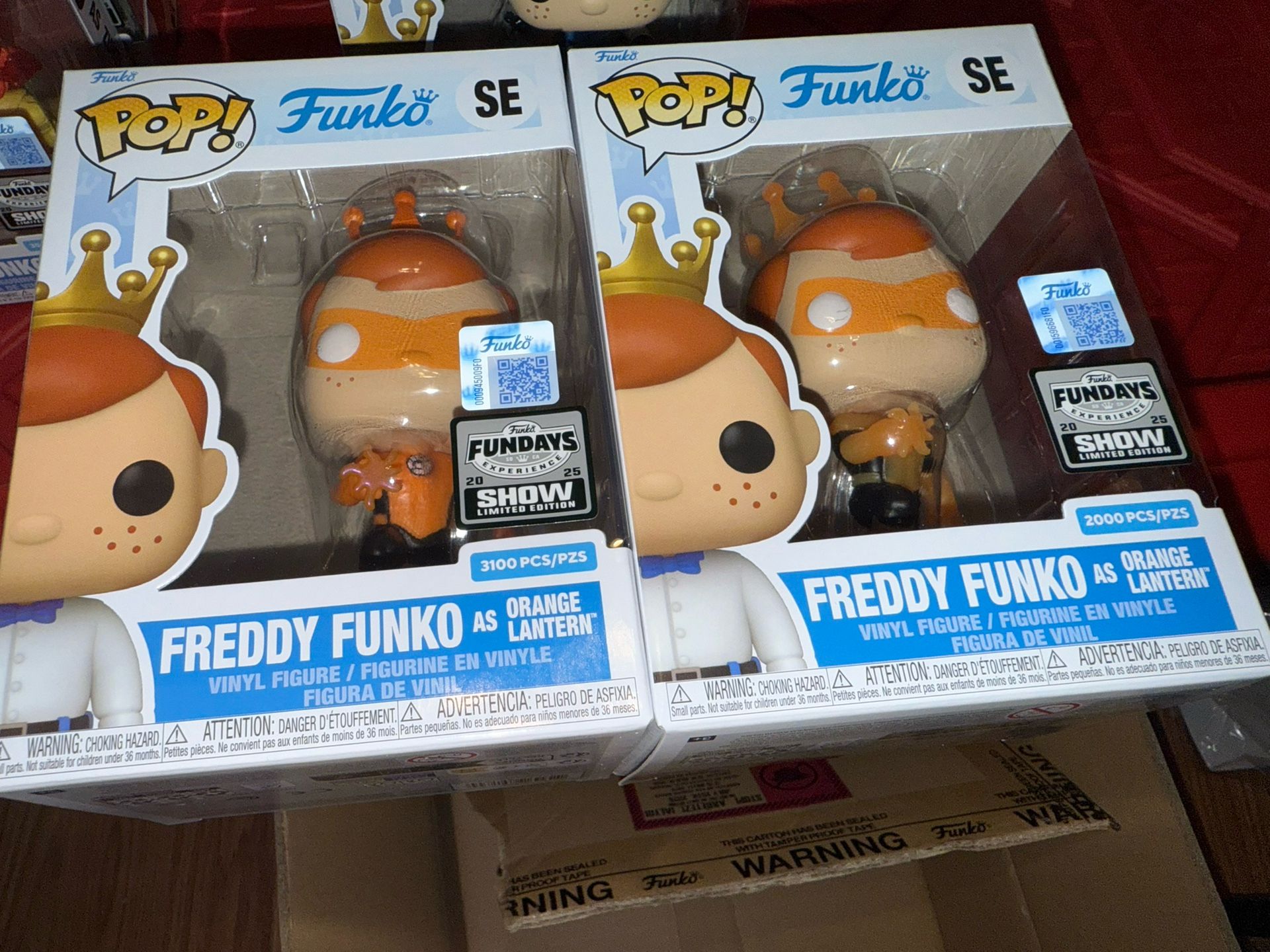 FUNKO FUNDAYS 2025 Funko Pops Freddy Funko As Orange Lantern