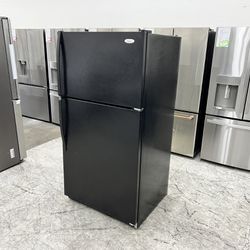 Whirlpool 33 inch width refrigerator in black 