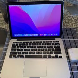 2015 Apple MacBook Pro 13-inch Retina Display 2.7Ghz Dual Core i5 Processor 8gb Ram 256gb Ssd With Charger Works Great 