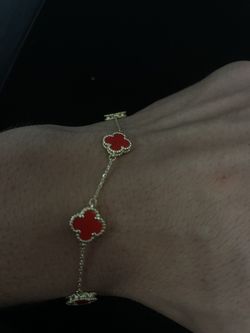 Gold Clover Bracelet