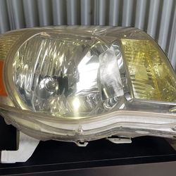 Toyota Tacoma headlights