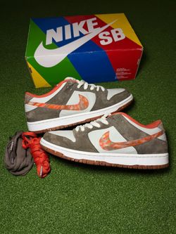 SB Dunk Low Crushed DC