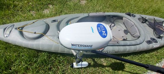 Pelican Axiom 100X Angler + Watersnake Electric Motor – Ready to Fish! 🎣