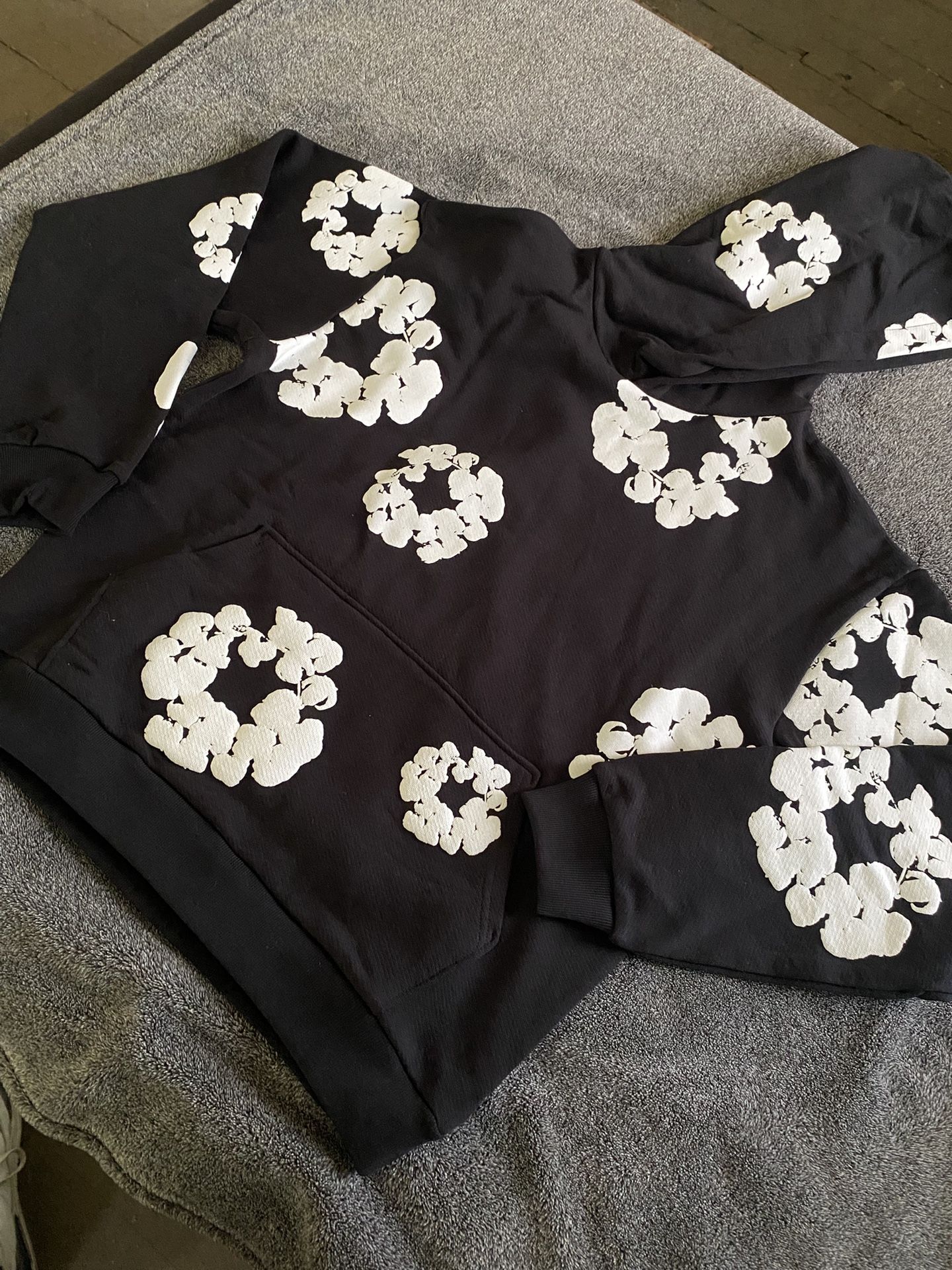 Black (L) denim tear hoodie