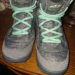 The North Face Women Thermal Ball Lace Soft Shell Snow Boot Gray Size 7