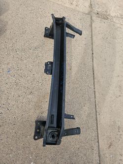 Volkswagen jetta front rebar oem