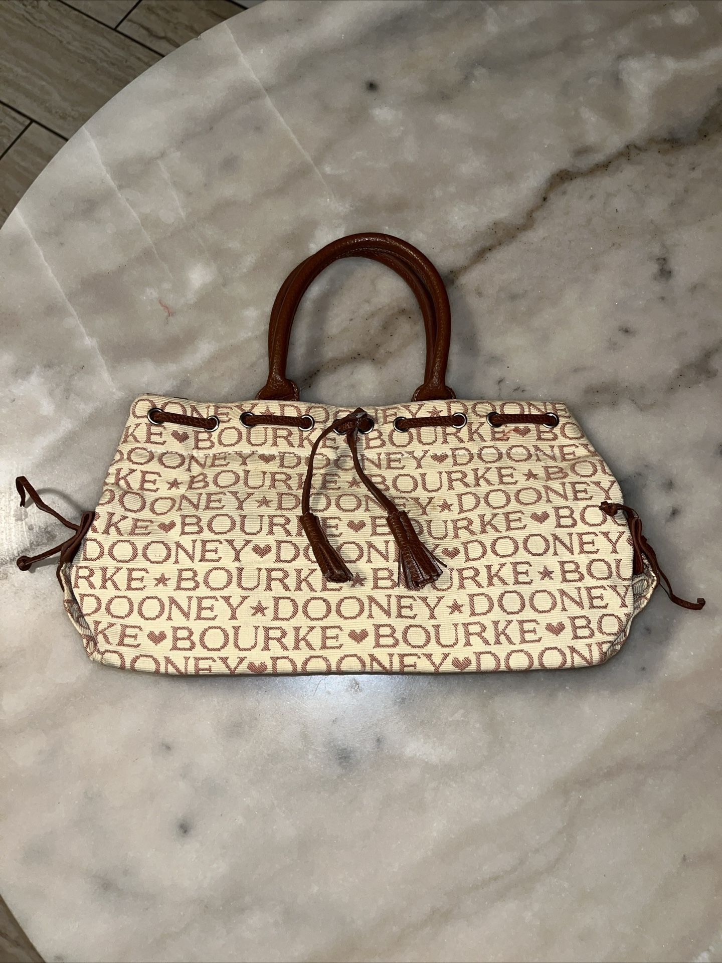 Dooney&bourke Purse