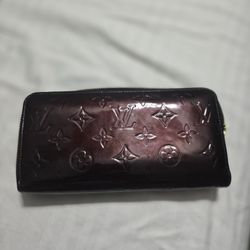 LOUIS VUITTON WALLET 