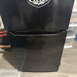 Black Small Fridge 