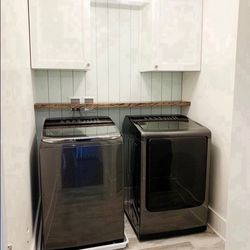 Samsung steam washer and dryer like NEW