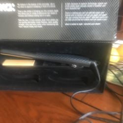 Amakia Midnight black Ceramic Styler