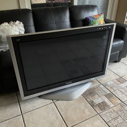 Panasonic 43” TV