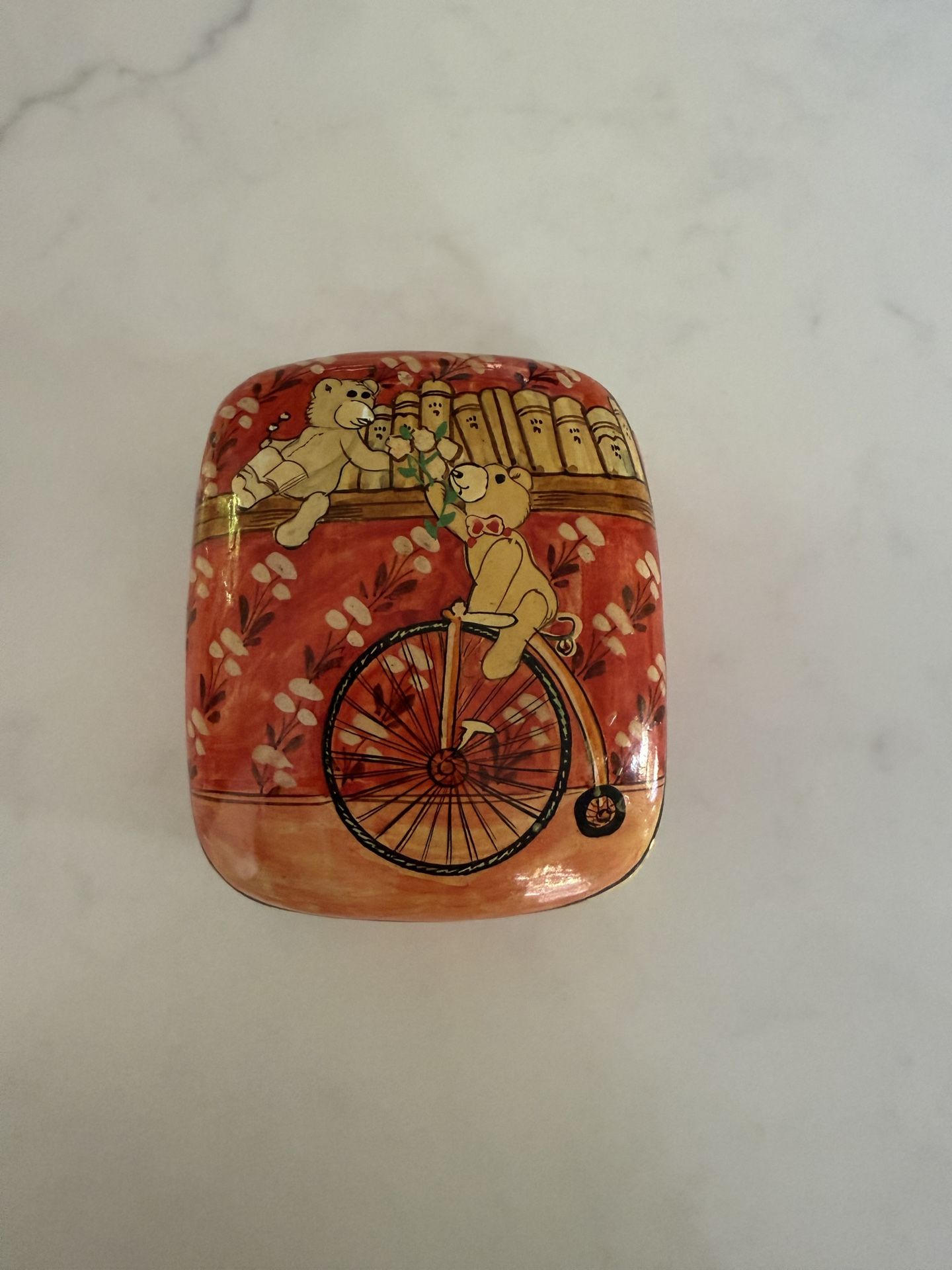Gwyn Wahlamn Trinket Box, Vintage