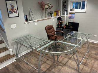 MOVING SALE !! Office / Computer Desk