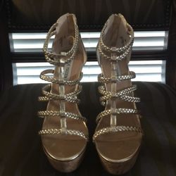 Steve Madden gold Strappy  cork wedges. Size 7 1/2. Style " Everly ". Excellent condition. Only worn once.