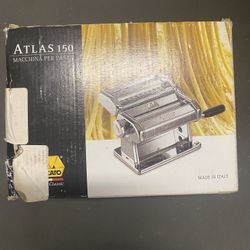 Pasta Maker - Rarely Used Like New