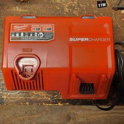 Milwaukee M18 M12  SUPER CHARGER 
