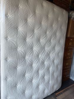 Full size mattress beauryrest black pillow top
