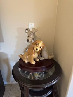 Disney lady and the tramp big fig statue
