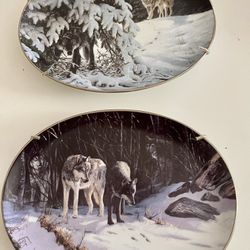 Vintage 1995 The Bradford Exchange Winter Shadows 2 Wolf Plates