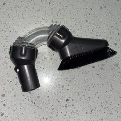 v6 dyson angled adapter brush
