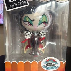Cruella De Vil vinyl figure 