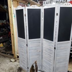 Privacy divider With  Erasible chalkboard