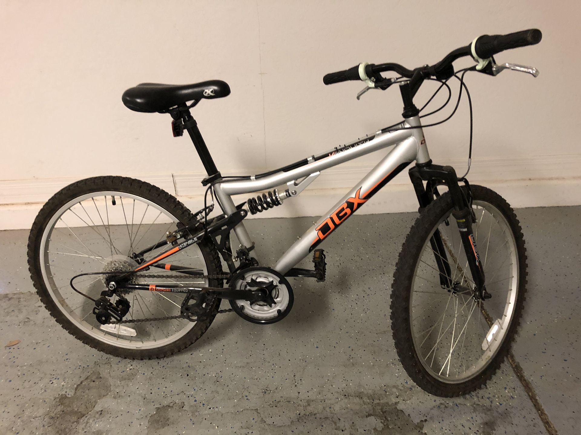 dbx vanquish mountain bike