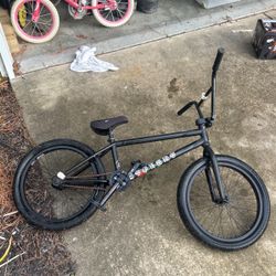 Subrosa BMX bike