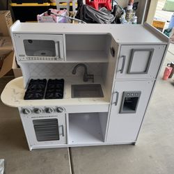 Kids Kitchen