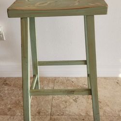 Distress Saddle Barstool 
