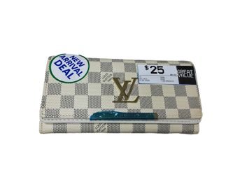 Vl Beige / Tan Wallet