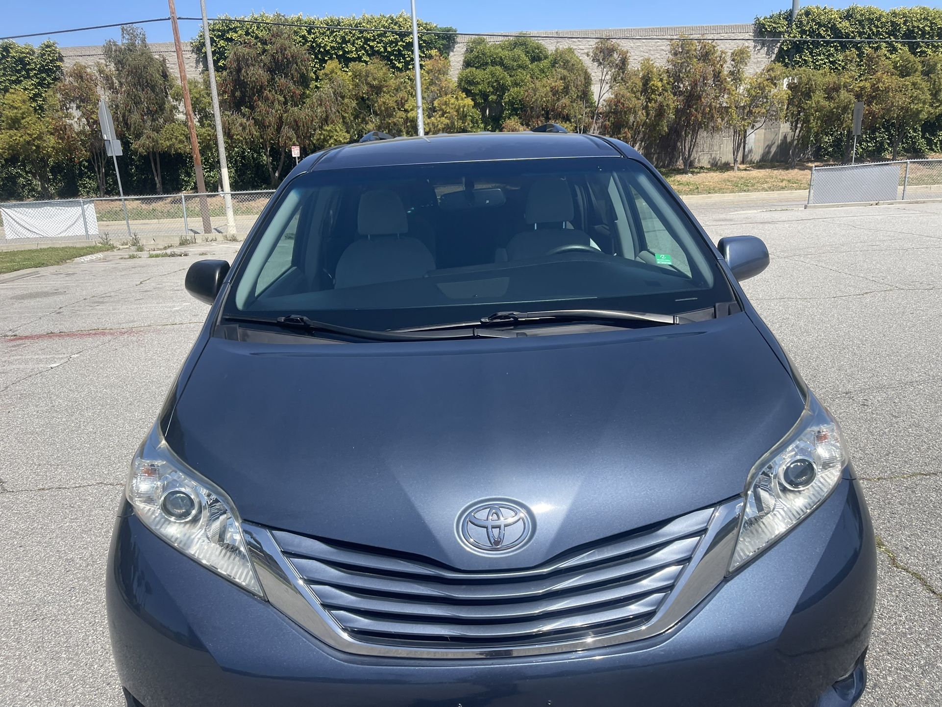 2016 Toyota Sienna