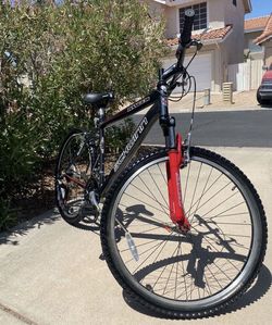 Schwinn Ranger 26” Bike Medium Frame - Nice Condition 