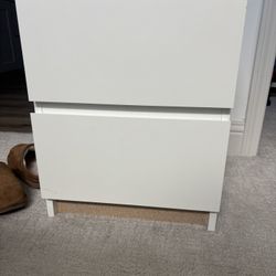 Nightstand 