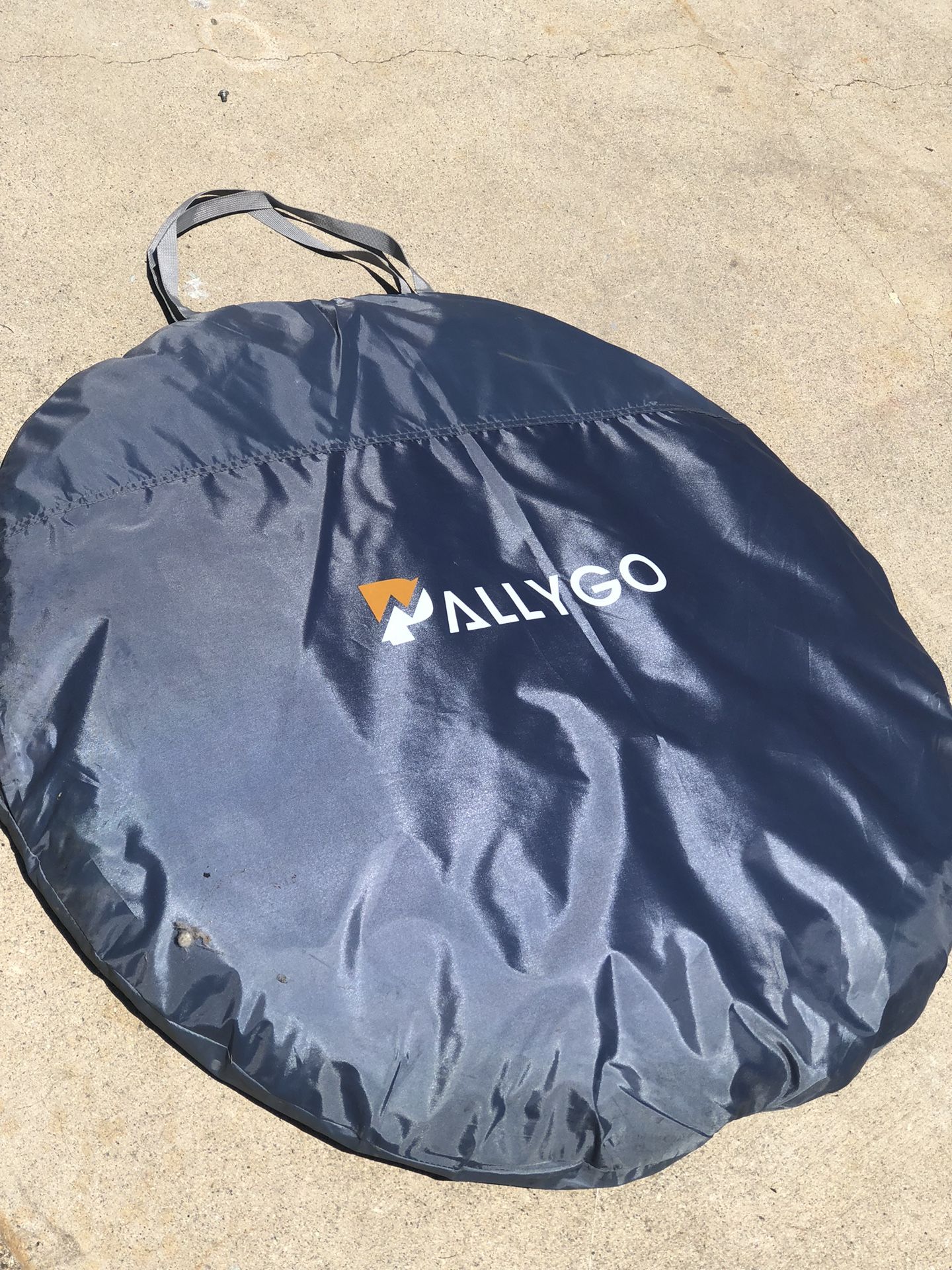 Pallygo Portable Easy Pop up Tent