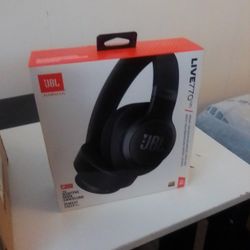 JBL live770nc