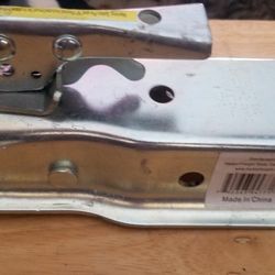 Harbor Freight 2 -1/2" Tongue  2" Ball Trailer Coupler $5.00
