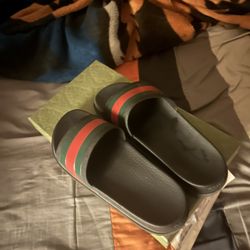Gucci Slides 