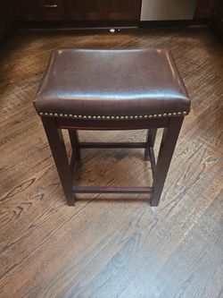 Bar stool
