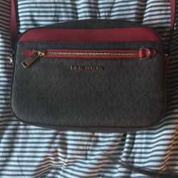 Micheal Kors Cross body