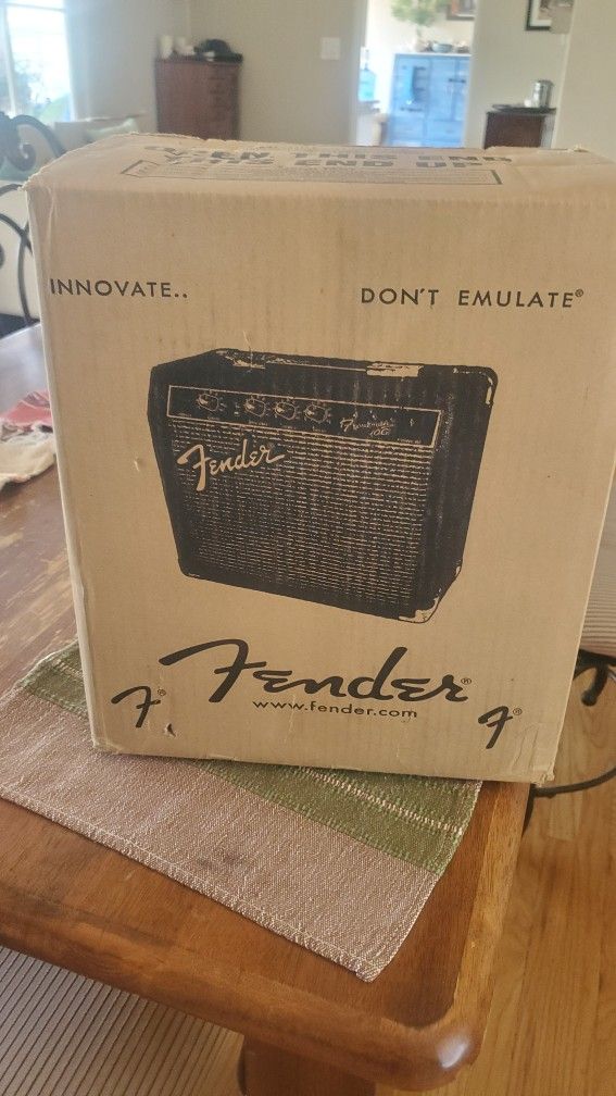 Fender Frontman 10G Guitar Amp - New In Box!