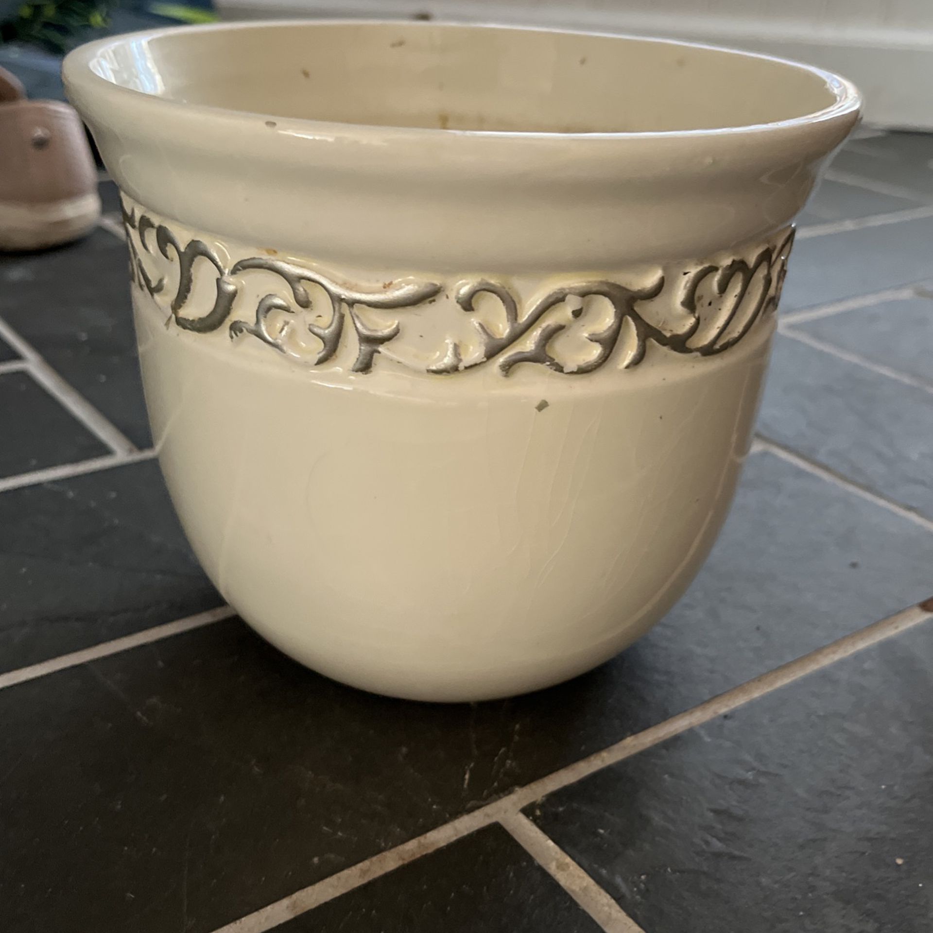 Beige Flower Pot / Planter With Silver Detail 