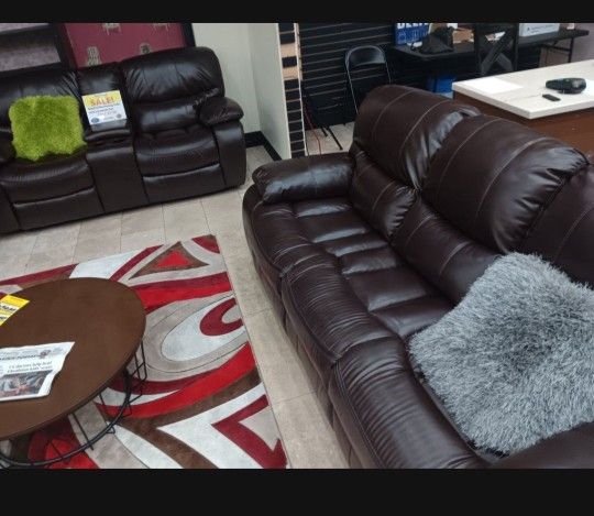 *Weekend Special!!!*---Sleek Madrid Brown Leather Reclining Sofa/Loveseat Sets---Delivery And Financing Available😉